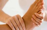 Как лечить ушиб стопы?